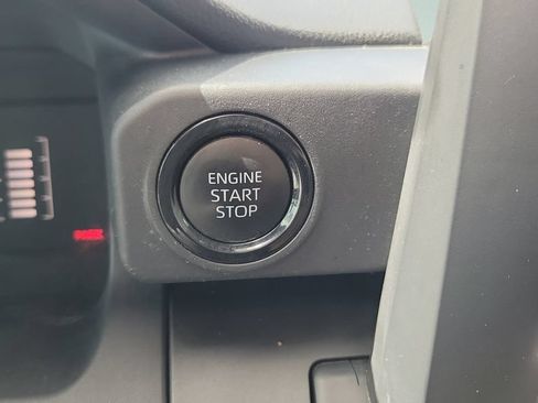 Certified 2024 Toyota Tacoma SR AWD/4WD image 24