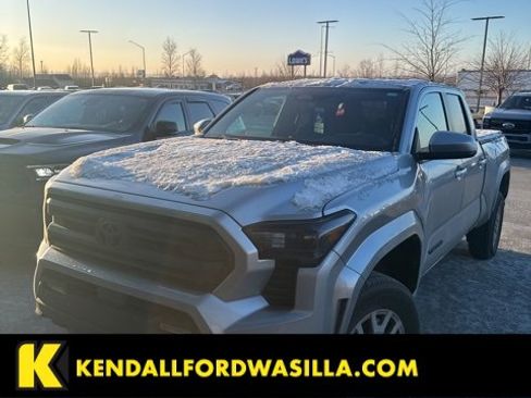Used 2024 Toyota Tacoma 4x4 Double Cab image 1