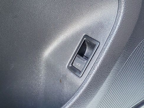Used 2017 Volkswagen Jetta S FWD image 19