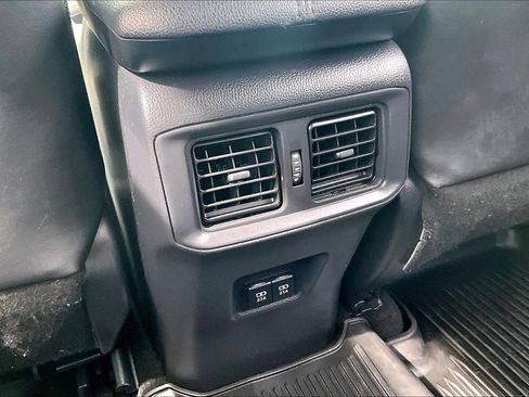 Used 2019 Toyota RAV4 XLE Premium w/ All Weather Liner Package AWD/4WD image 33