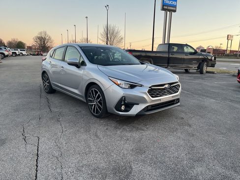 Used 2024 Subaru Impreza 2.0i Sport image 2