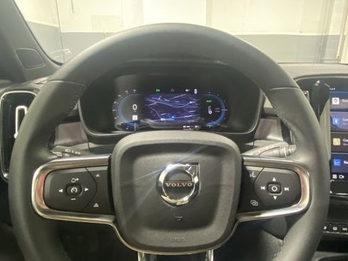 Used 2023 Volvo C40 P8 Recharge Ultimate w/ Protection Package Premier image 14