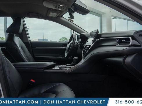 Used 2024 Toyota Camry XSE FWD image 25