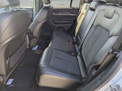 New 2026 Jeep Grand Cherokee Altitude RWD image 8