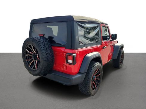 Used 2022 Jeep Wrangler Sport AWD/4WD image 3