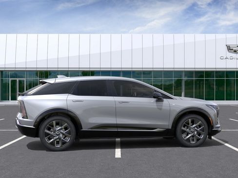 New 2026 Cadillac Optiq Luxury 1 RWD image 5