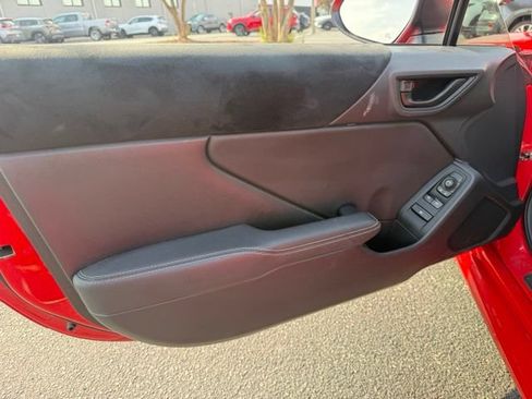 Used 2022 Toyota GR86 Premium w/ ALL Weather Mat Package (TMS) RWD image 7