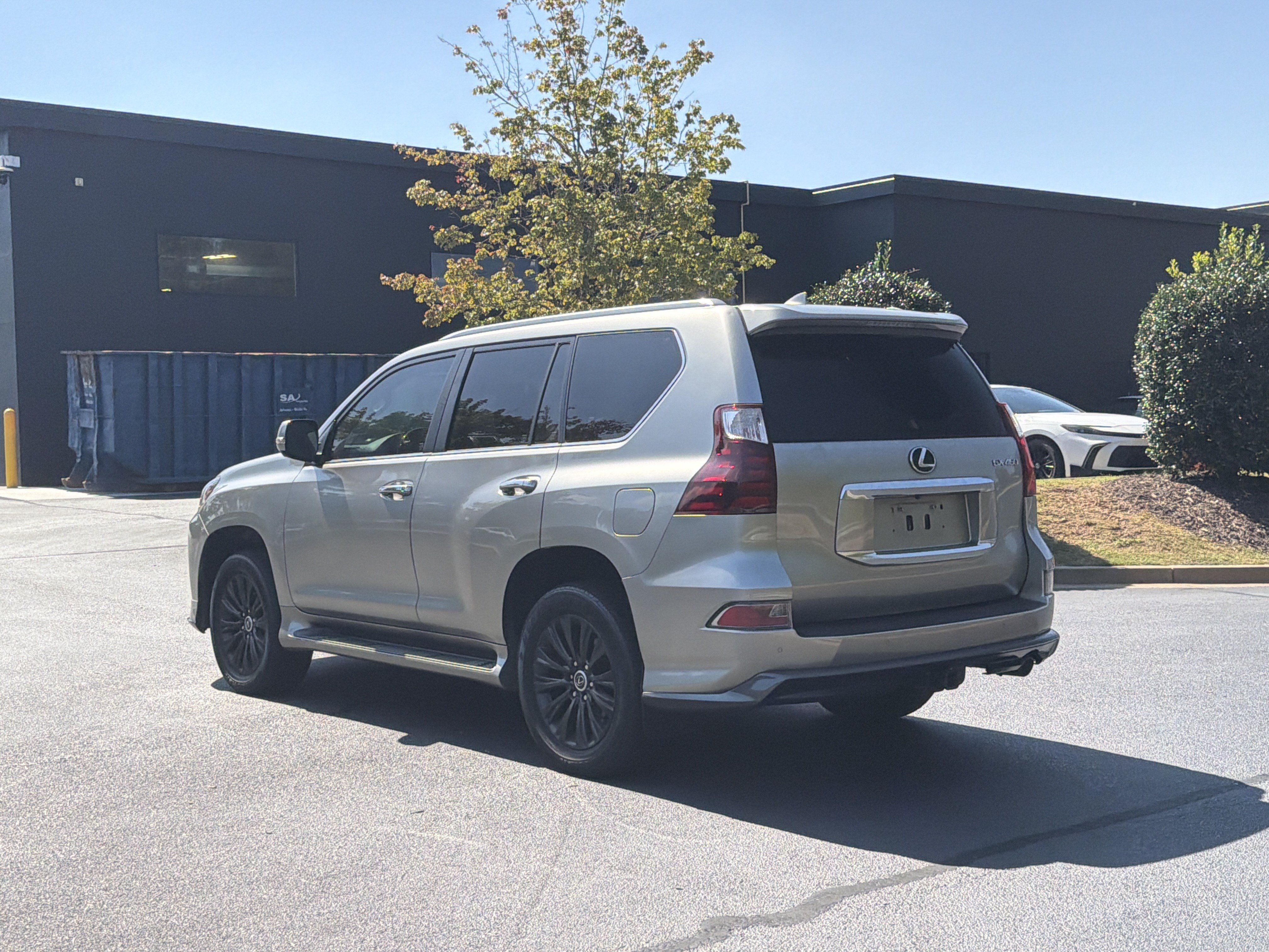 Used 2020 Lexus GX 460 Luxury w/ Luxury Sport Package AWD/4WD image 14
