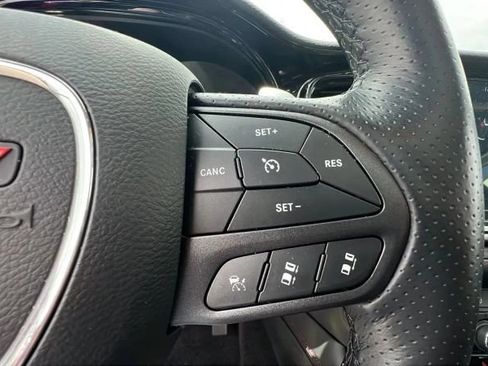 Used 2021 Dodge Durango R/T w/ Technology Group AWD/4WD image 22