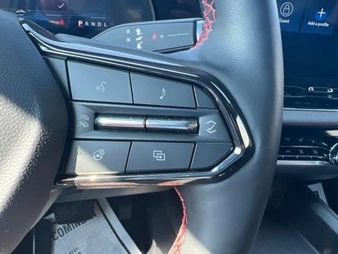 Used 2026 Chevrolet Equinox RS AWD/4WD image 16