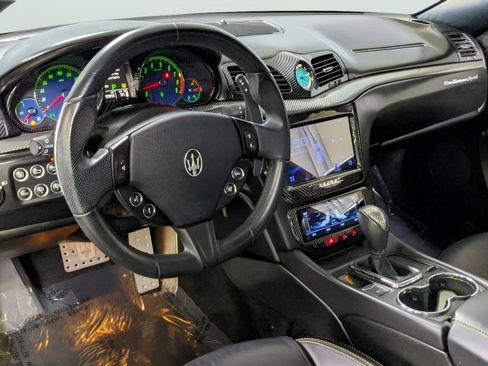 Used 2014 Maserati GranTurismo Sport image 21