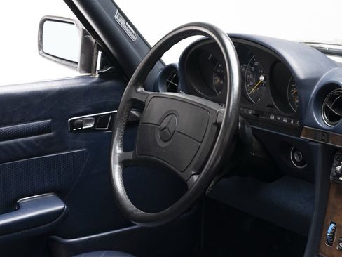 Used 1988 Mercedes-Benz 560 SL image 36