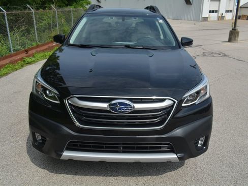 Used 2021 Subaru Outback Limited w/ Popular Package #2 AWD/4WD image 2