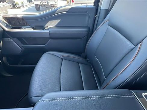 New 2025 Ford F250 Lariat w/ FX4 Off-Road Package image 24