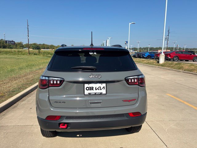 Used 2024 Jeep Compass Trailhawk AWD/4WD image 5