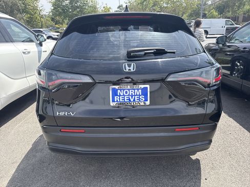 Used 2024 Honda HR-V LX image 3