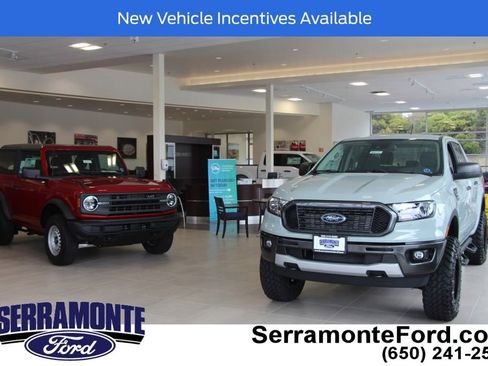Used 2025 Ford Mustang Coupe RWD image 33