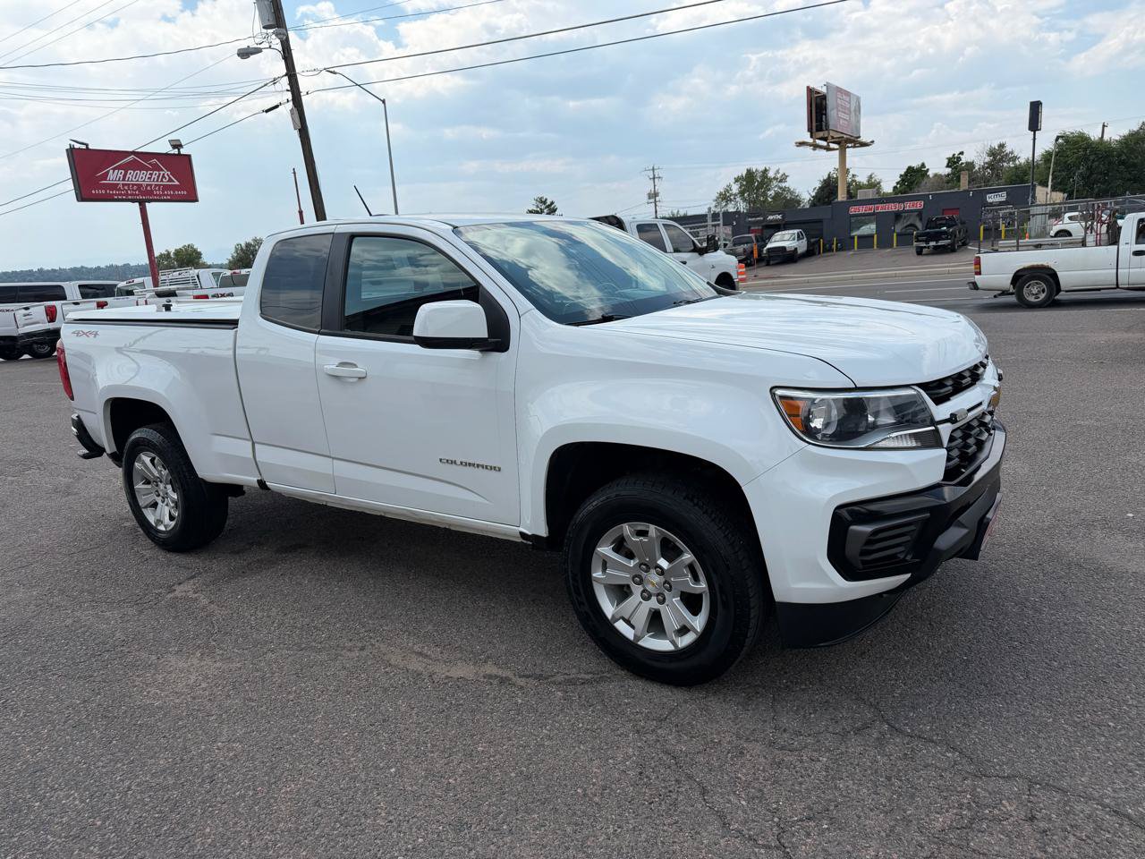 Used 2021 Chevrolet Colorado LT w/ Fleet Safety Package AWD/4WD image 2