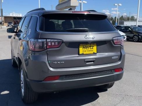 Used 2024 Jeep Compass Latitude image 8