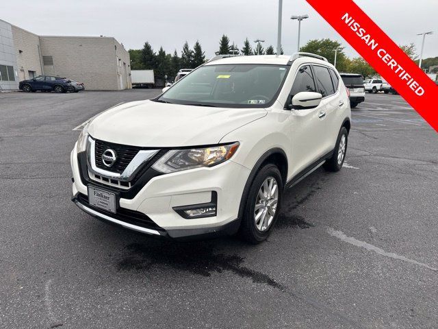 Certified 2017 Nissan Rogue SV AWD/4WD image 4