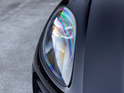 Used 2021 Porsche Macan image 14