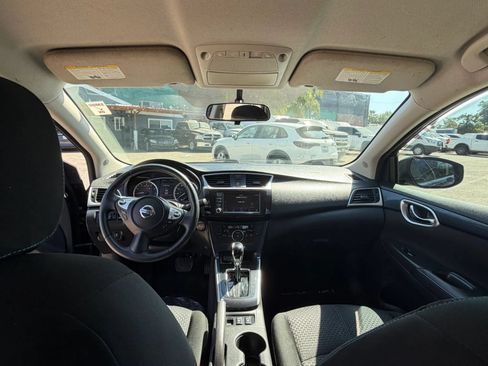 Used 2019 Nissan Sentra SR FWD image 9