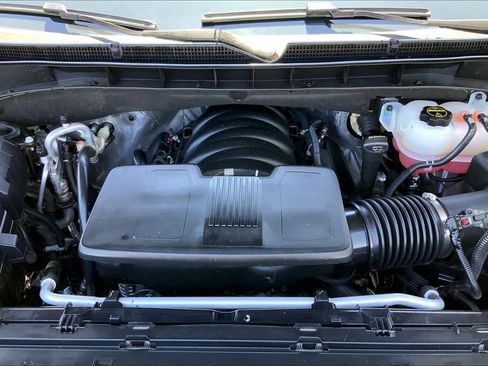Used 2025 GMC Yukon XL Denali AWD/4WD image 34