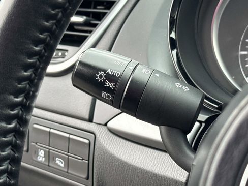 Used 2023 MAZDA CX-9 Touring image 9