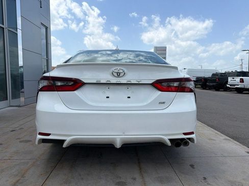 Used 2024 Toyota Camry SE FWD image 11