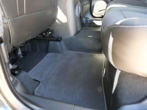 Used 2023 Buick Envision Preferred image 11