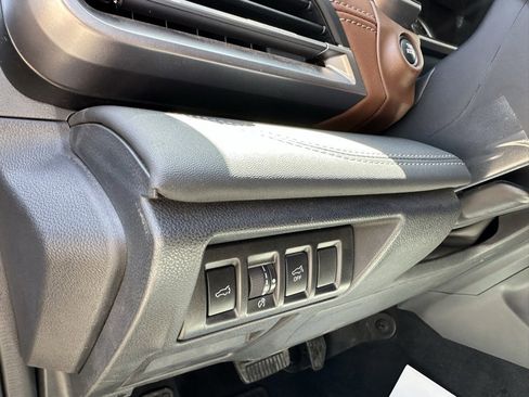 Used 2024 Subaru Outback Touring XT image 23
