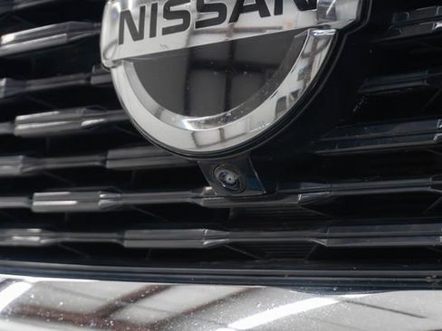 Used 2021 Nissan Rogue SV FWD image 13