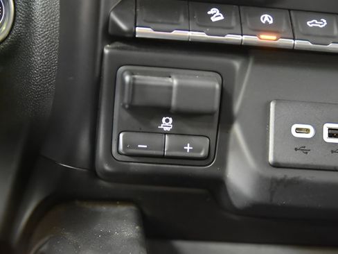 Used 2019 GMC Sierra 1500 SLT image 28