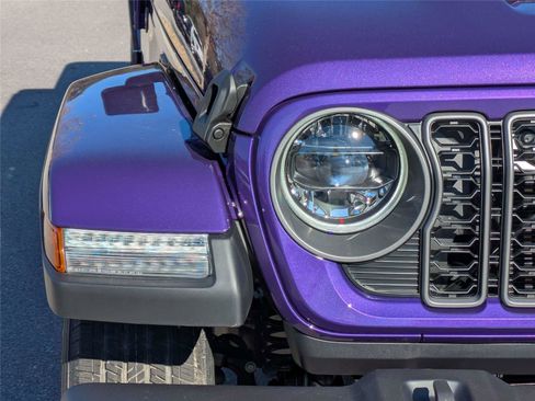 New 2026 Jeep Gladiator Sport image 10