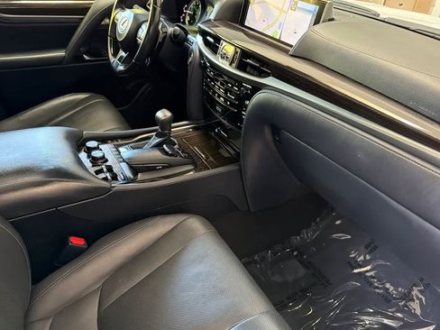 Certified 2021 Lexus LX 570 4WD w/ Sport Package image 18