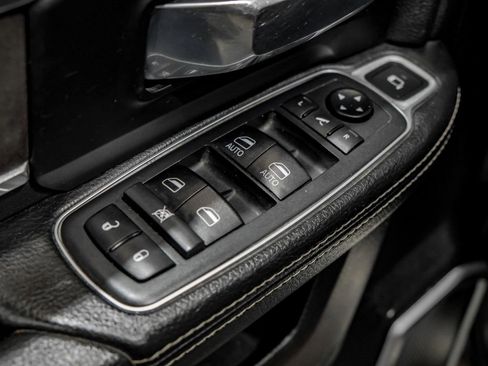 Used 2020 RAM 3500 Laramie image 43