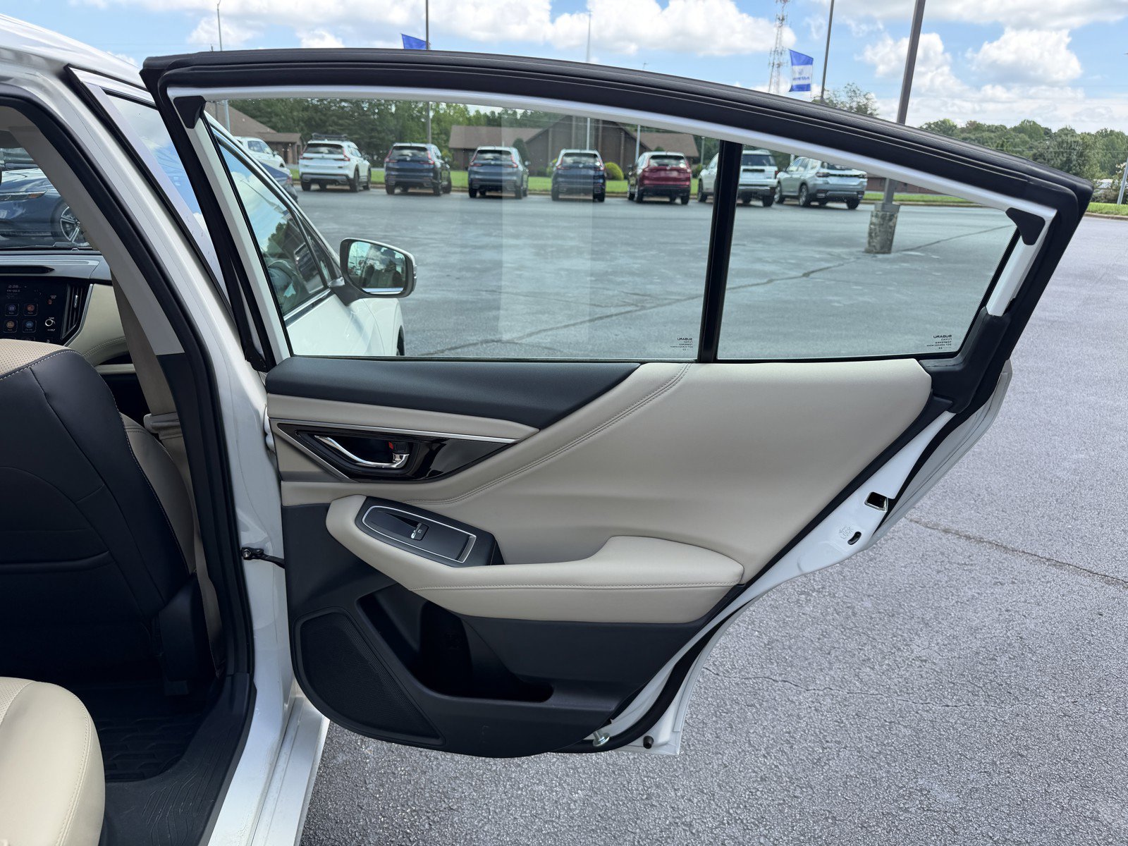 Used 2022 Subaru Legacy Limited AWD/4WD image 12