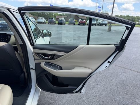 Used 2022 Subaru Legacy Limited AWD/4WD image 12