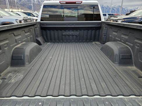 Used 2023 GMC Sierra 1500 AT4 w/ AT4 Preferred Package image 30