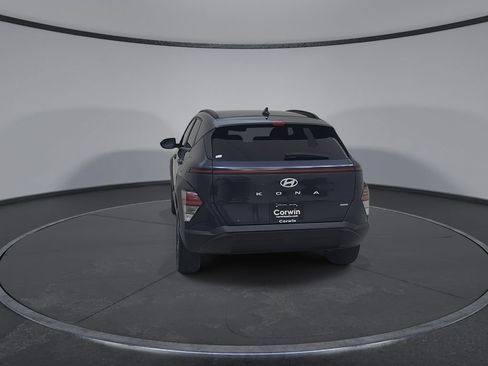 Used 2025 Hyundai Kona SEL AWD/4WD image 15