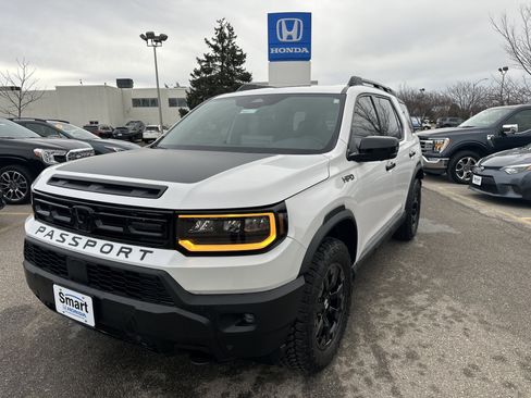 Certified 2026 Honda Passport TrailSport Elite image 1