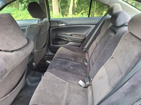 Used 2010 Honda Accord LX-P image 7