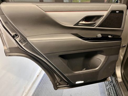 Used 2024 Lexus LX 600 F Sport image 19