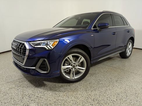Certified 2024 Audi Q3 2.0T Premium Plus image 18