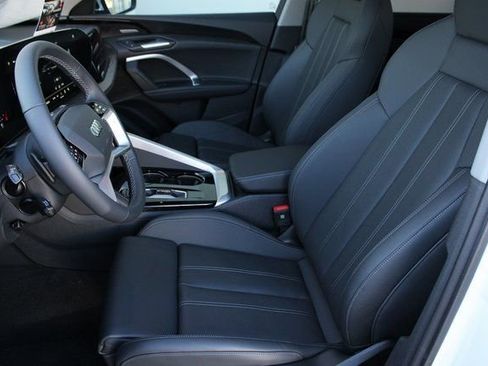 New 2025 Audi Q5 Premium Plus image 6