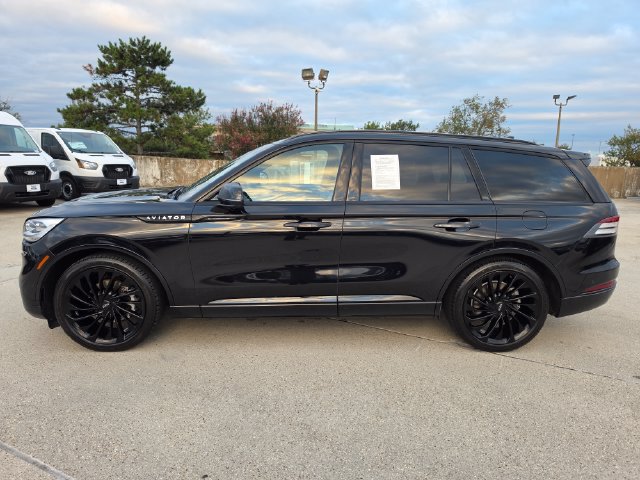 Used 2024 Lincoln Aviator Black Label w/ Jet Package AWD/4WD image 8
