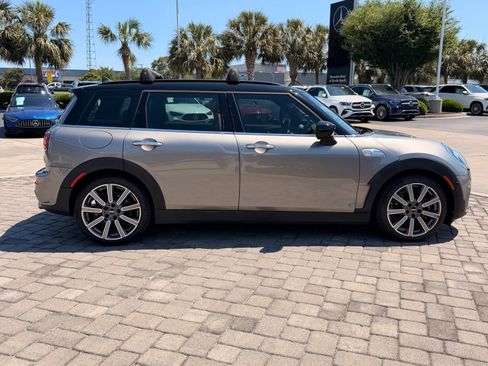 Used 2020 MINI Cooper Clubman S w/ Driver Assistance Package FWD image 7