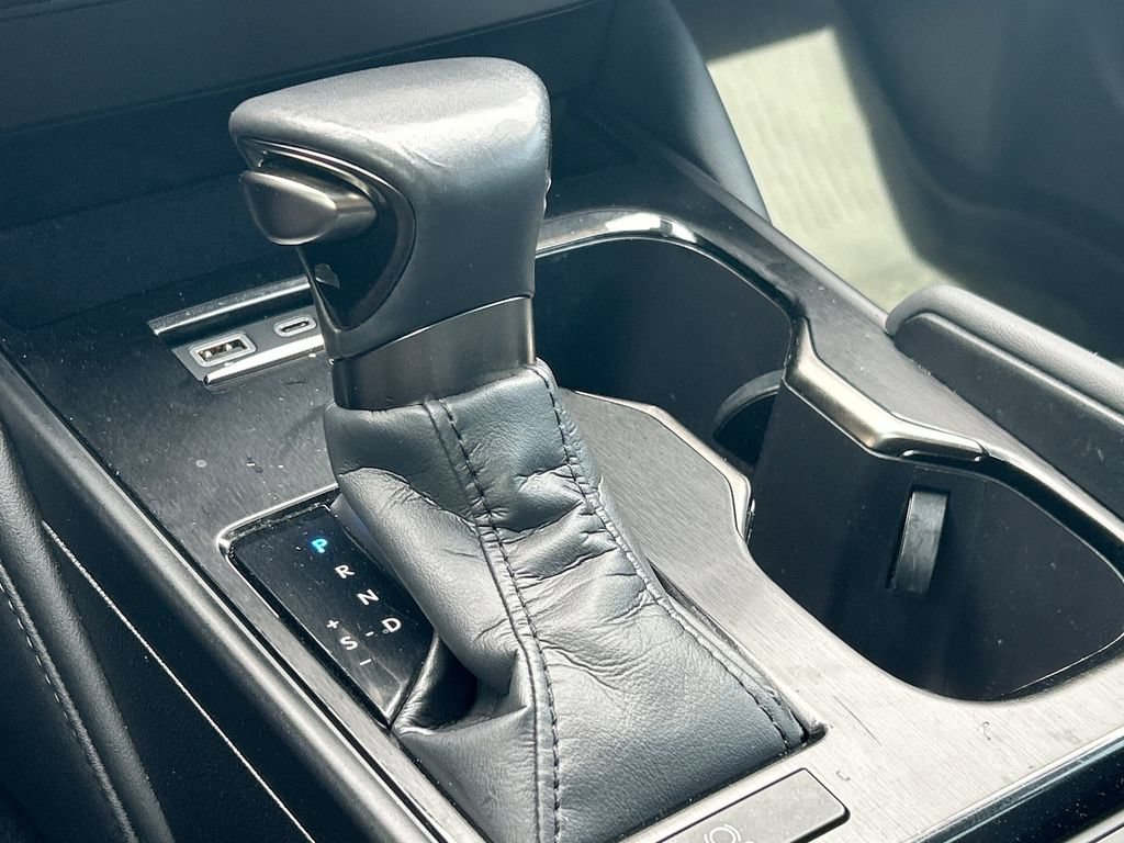 Used 2024 Lexus ES 350 w/ Premium Package FWD image 14