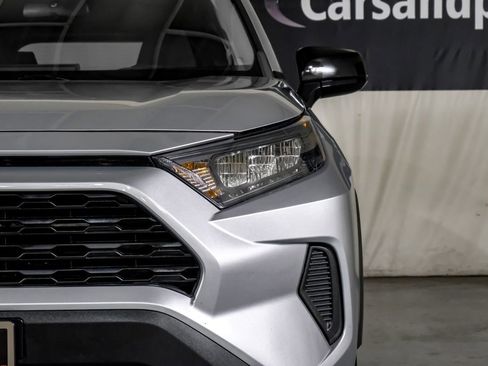 Used 2022 Toyota RAV4 LE image 39