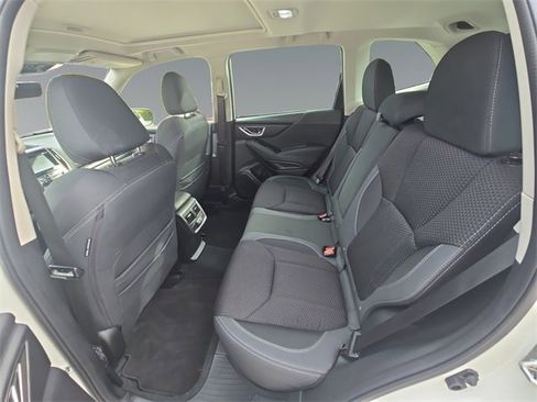 Certified 2023 Subaru Forester Premium image 17